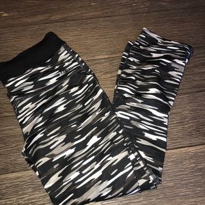 Nike Crop Leggings